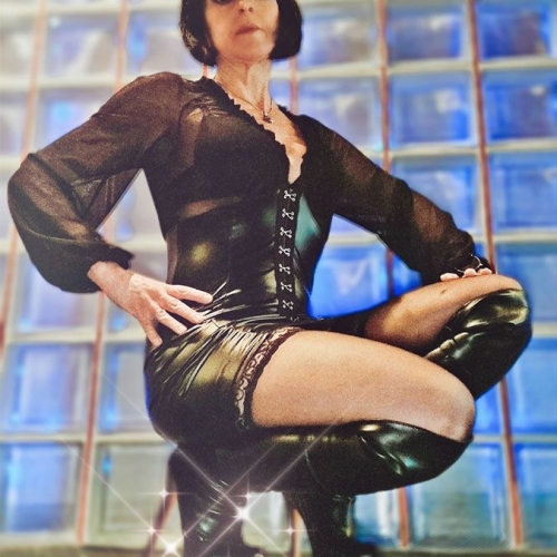 Lady Dana - Foto 53 von 77