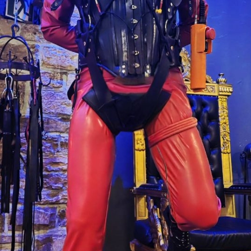 Latex Ästhetik - Foto 9 von 23