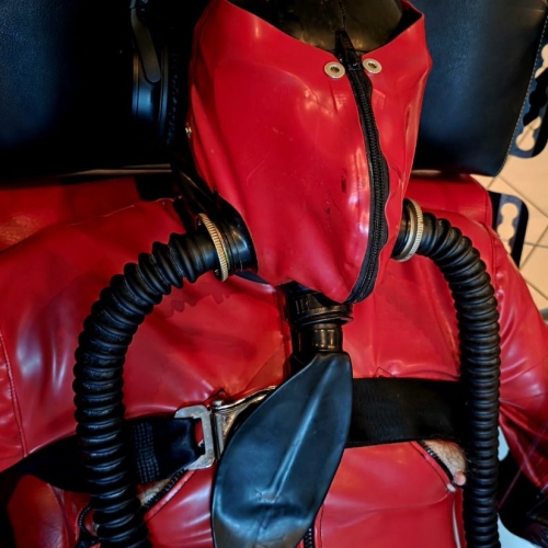 Latex Ästhetik - Foto 8 von 23