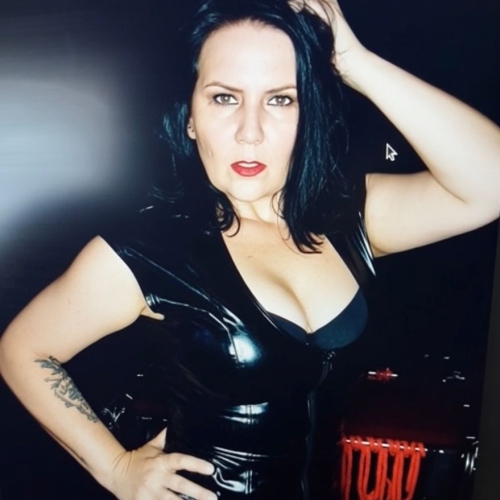 Miss Shiva Bitch - Foto 2 von 29