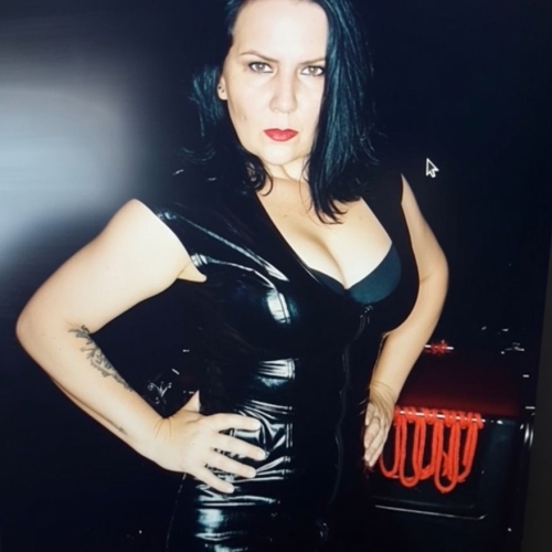 Miss Shiva Bitch - Foto 1 von 29