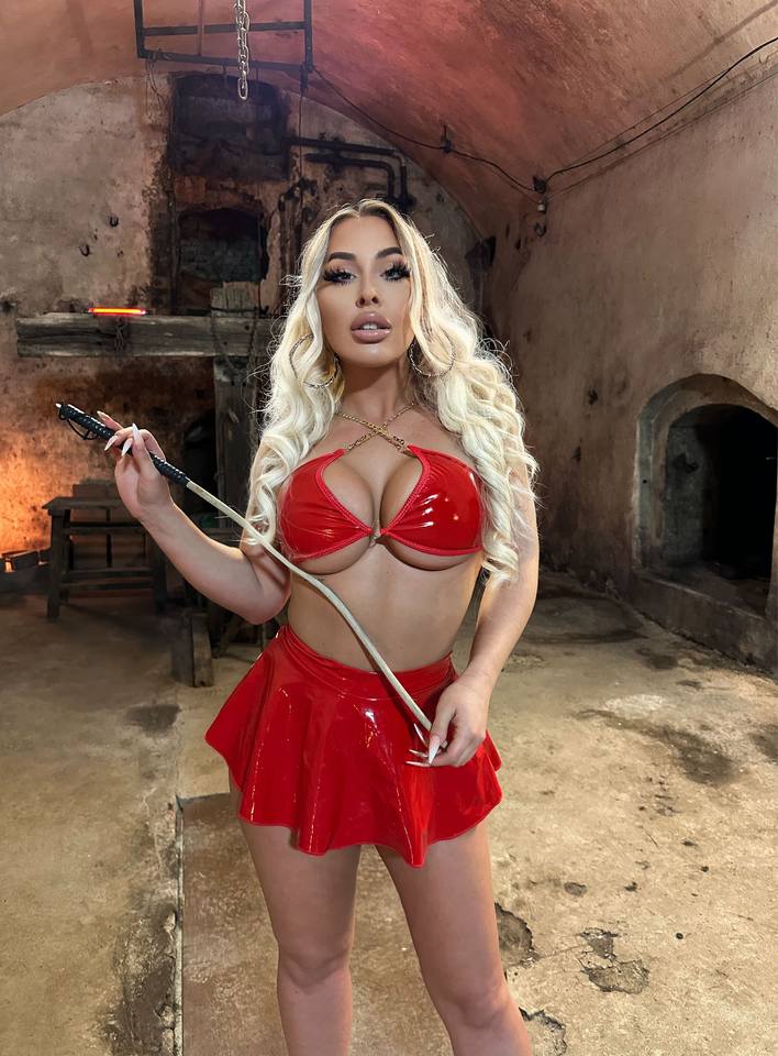Sheela Sinner im Novem Viginti